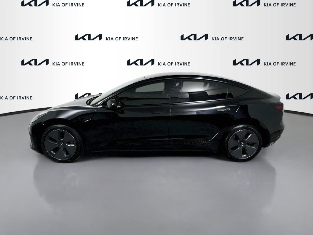 Used 2023 Tesla Model 3 Standard Range RWD image 4