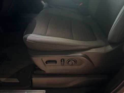 Used 2021 GMC Sierra 1500 SLE image 9