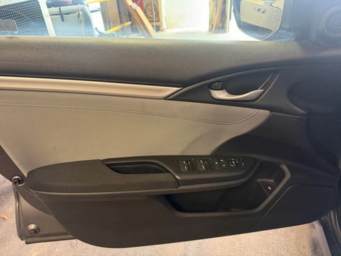 Used 2017 Honda Civic EX image 36