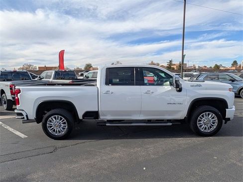 Used 2023 Chevrolet Silverado 3500 High Country image 7