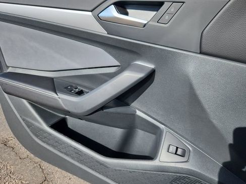 New 2026 Volkswagen Jetta SE image 6