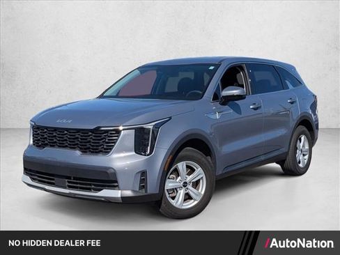 Used 2025 Kia Sorento LX FWD image 1