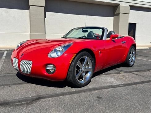 Used 2007 Pontiac Solstice w/ Premium Package image 16