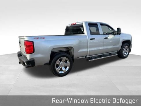 Used 2019 Chevrolet Silverado 1500 Custom w/ Custom Convenience Package image 17
