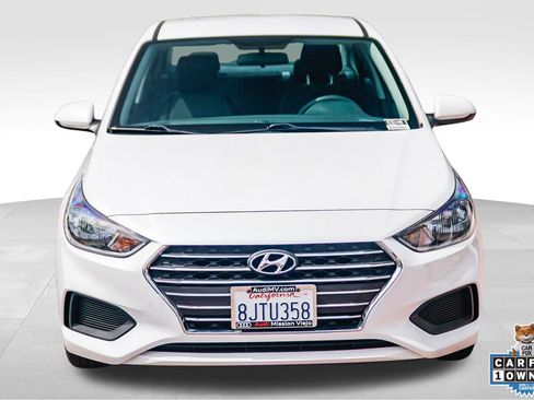 Used 2019 Hyundai Accent SE FWD image 2