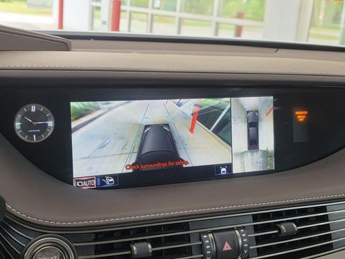 Used 2020 Lexus LS 500 w/ Interior Upgrade Package RWD image 16