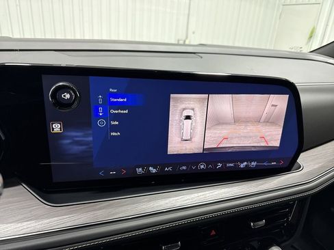 New 2026 Chevrolet Suburban Premier w/ Sun And Tow Package AWD/4WD image 15