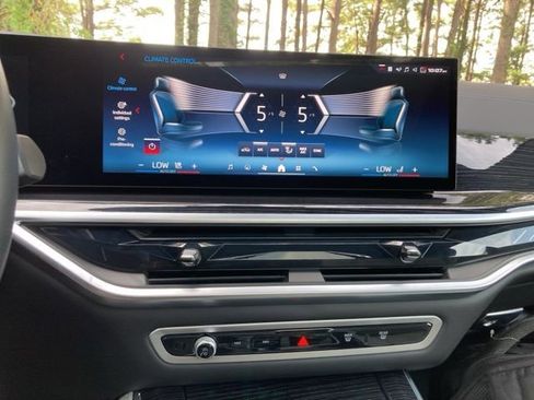 Used 2025 BMW X5 M60i image 33