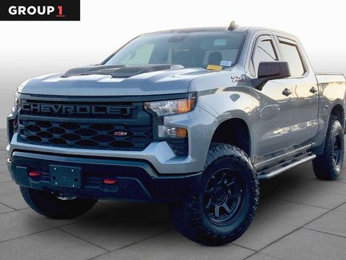 Used 2025 Chevrolet Silverado 1500 Custom Trail Boss AWD/4WD image 1