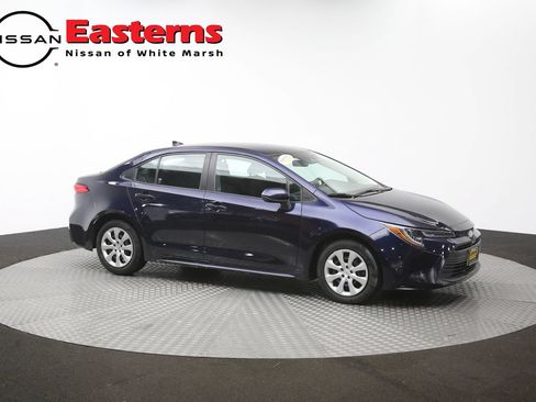 Used 2023 Toyota Corolla LE FWD image 46