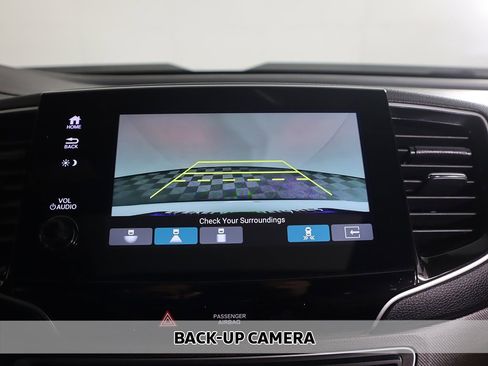 Used 2022 Honda Passport TrailSport image 8