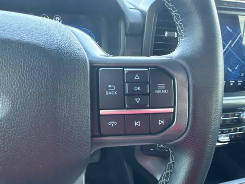 Used 2025 Ford F150 Lariat w/ Equipment Group 501A Mid AWD/4WD image 19
