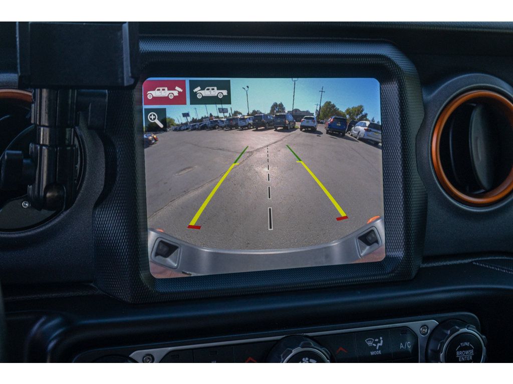 Used 2021 Jeep Gladiator Mojave AWD/4WD image 24
