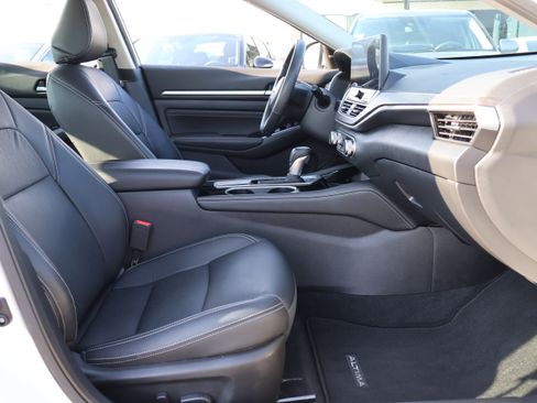 Used 2023 Nissan Altima 2.5 SL AWD/4WD image 8