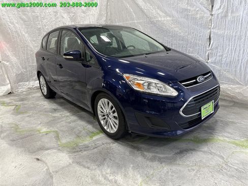 Used 2017 Ford C-MAX SE image 2