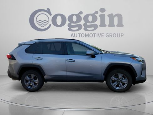Used 2023 Toyota RAV4 XLE w/ Convenience Package FWD image 7