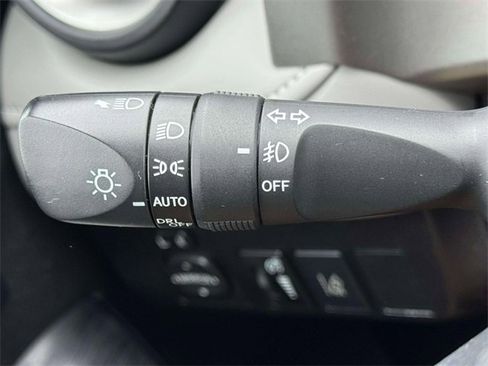 Used 2018 Toyota RAV4 Limited w/ Advanced Technology Package image 23