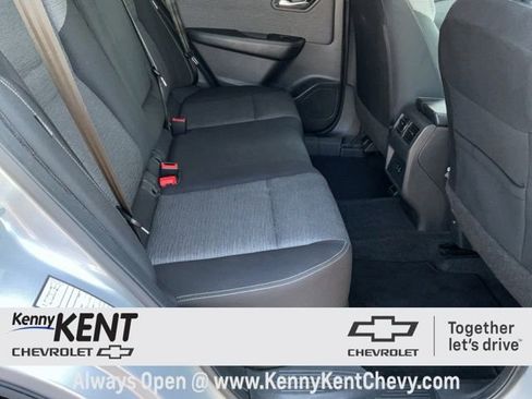 Used 2023 Nissan Rogue SV image 9