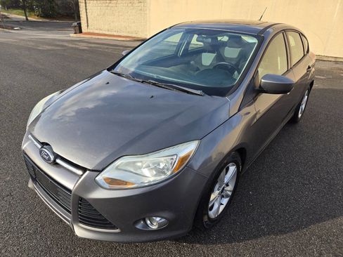 Used 2012 Ford Focus SE image 3