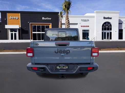 New 2026 Jeep Gladiator Sport image 5