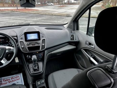 Used 2019 Ford Transit Connect XLT image 27