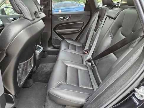 Certified 2025 Volvo XC60 B5 Plus AWD/4WD image 12