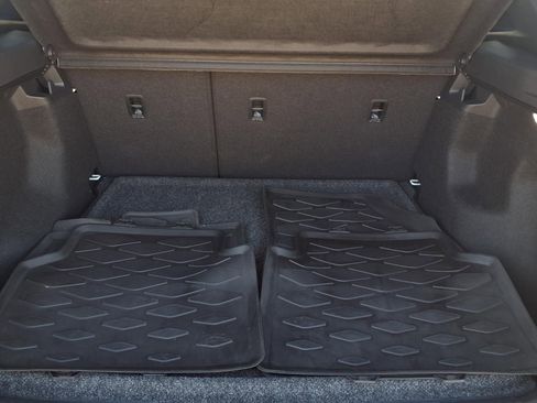 Certified 2023 Volkswagen ID.4 Pro image 6