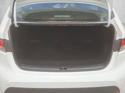 Used 2024 Toyota Corolla LE FWD image 6