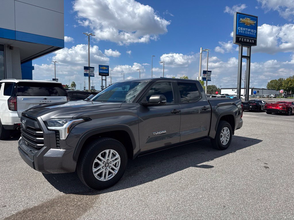 Used 2025 Toyota Tundra SR5 AWD/4WD image 1