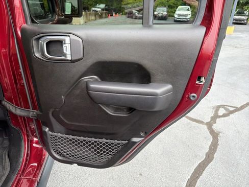Used 2021 Jeep Gladiator Sport AWD/4WD image 22