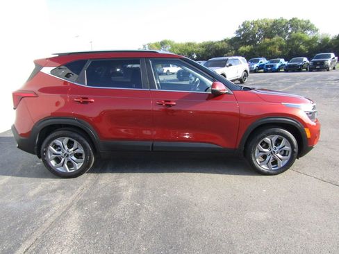 Used 2024 Kia Seltos S image 8