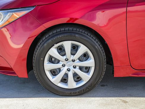 Used 2024 Toyota Corolla LE image 11