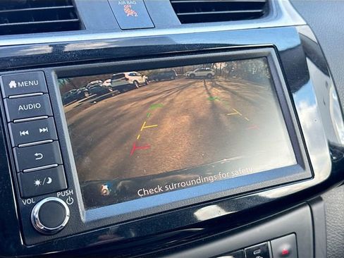 Used 2019 Nissan Sentra SV image 7