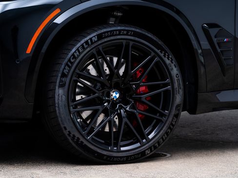 Used 2026 BMW X5 M Competition w/ Executive Package AWD/4WD image 5
