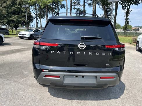 New 2026 Nissan Pathfinder SL FWD image 6