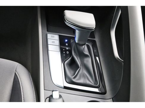 Certified 2025 Hyundai Elantra Sport image 27