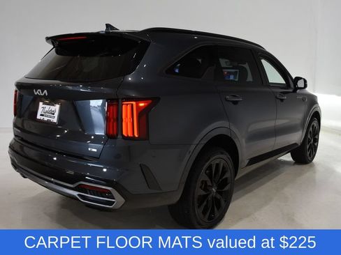 Used 2023 Kia Sorento SX AWD/4WD image 5