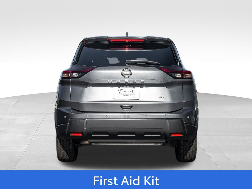 Used 2024 Nissan Rogue SV FWD image 6