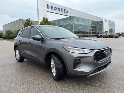 Used 2023 Ford Escape Active w/ Tech Pack #2 FWD image 1
