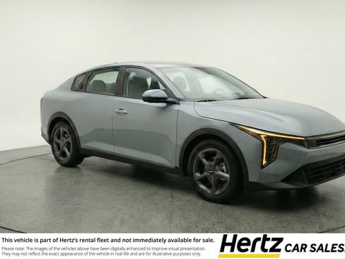 Used 2025 Kia K4 FWD image 1