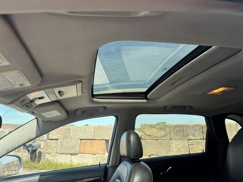 Used 2014 Chevrolet Captiva Sport LTZ image 10