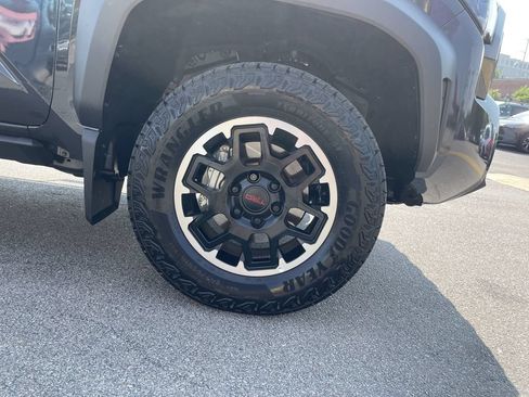 Certified 2026 Toyota Tacoma TRD Off-Road w/ TRD Off Road Premium Package AWD/4WD image 11