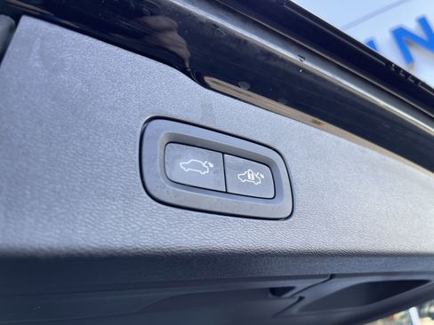 Used 2022 Volvo V60 T5 Cross Country w/ Advanced Package image 48