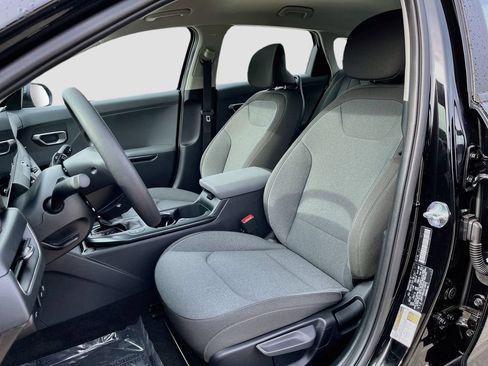 Certified 2025 Kia K4 FWD image 20