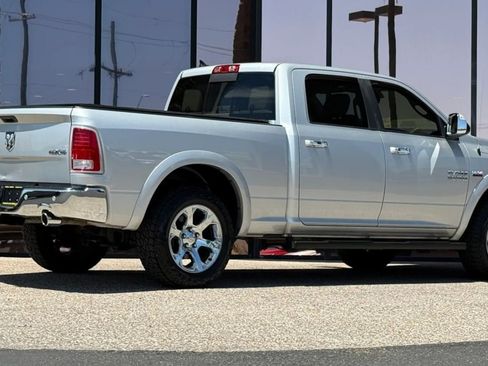 Used 2016 RAM 1500 Laramie w/ Convenience Group AWD/4WD image 12