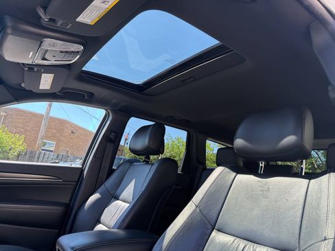 Used 2014 Jeep Grand Cherokee Limited AWD/4WD image 21