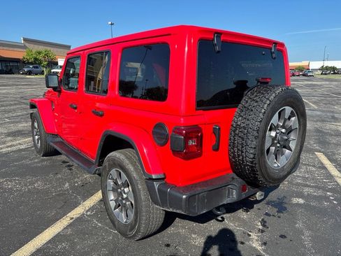 Used 2021 Jeep Wrangler Unlimited Sahara w/ Uconnect 4C Nav & Sound Group AWD/4WD image 7