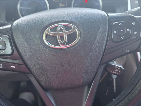 Used 2016 Toyota Camry LE FWD image 14