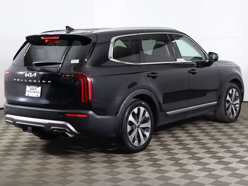 Used 2022 Kia Telluride EX w/ EX Premium Package image 9