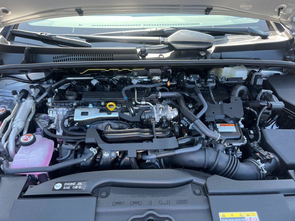 New 2026 Toyota Prius Plug-In Hybrid FWD image 13
